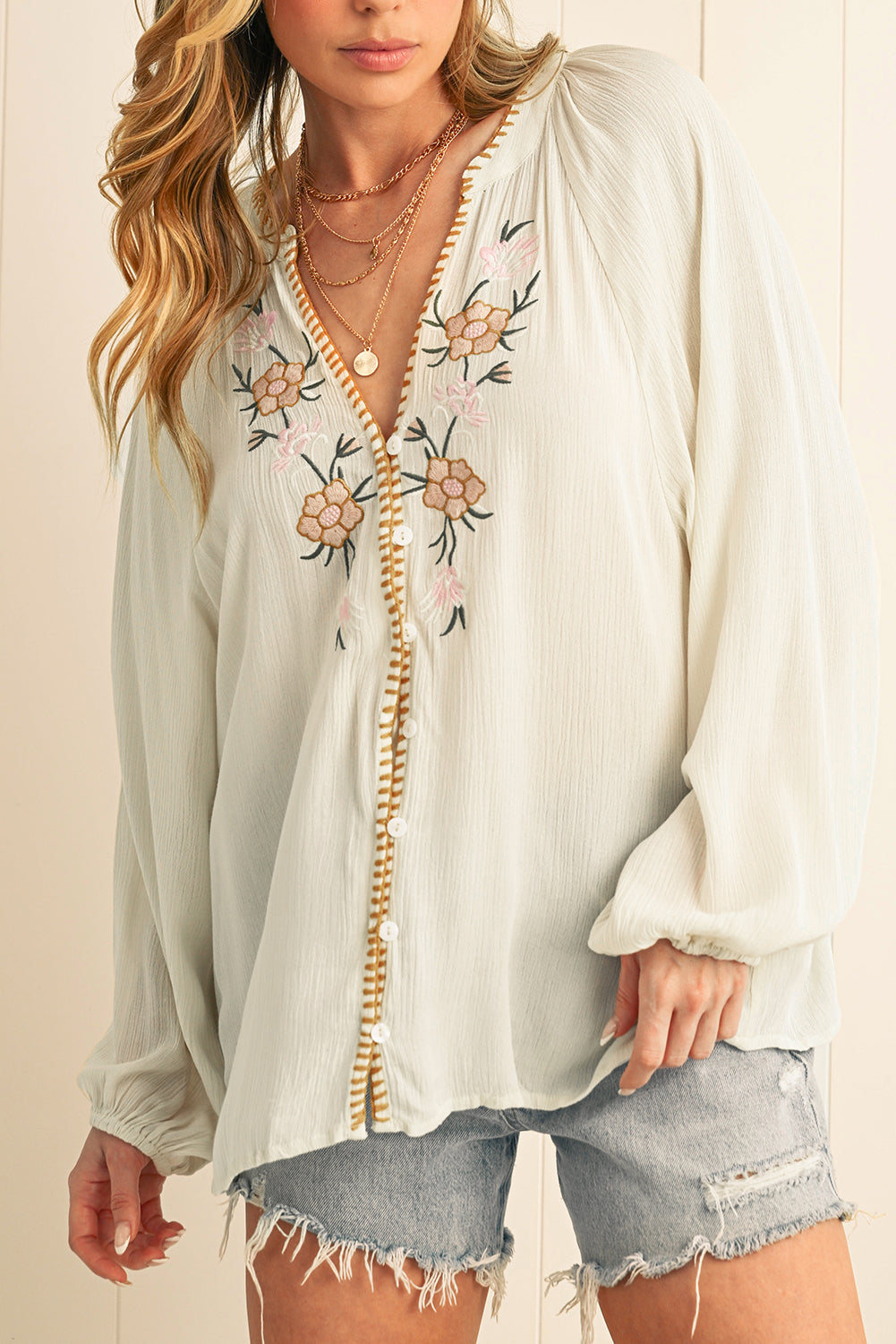 FLORAL COLLAR EMBROIDERED BLOUSE