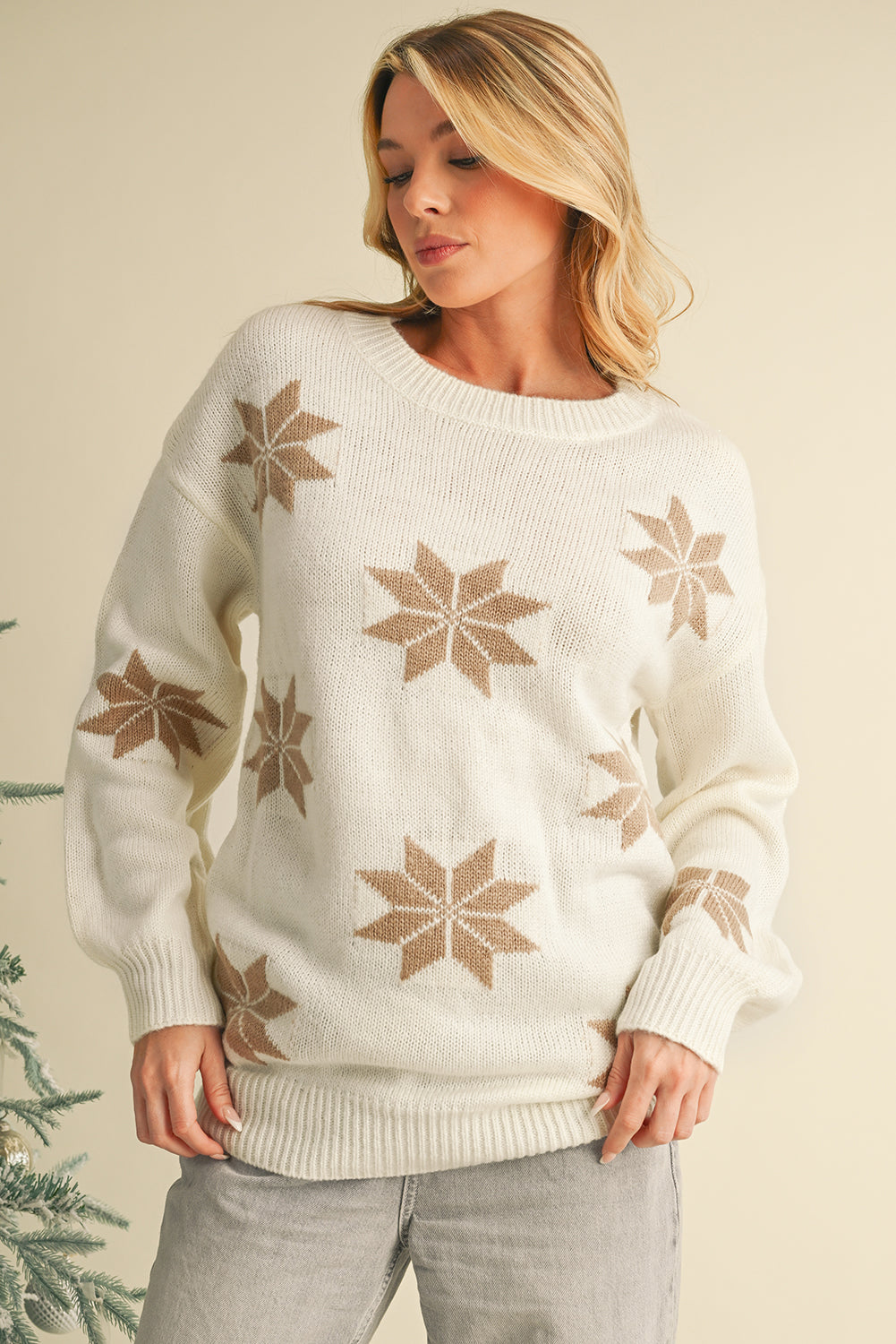 SNOWFLAKE SWEATER